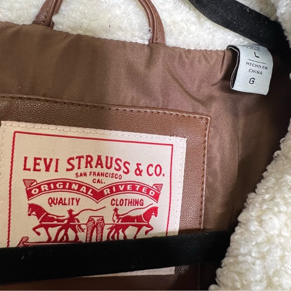 NEW Levi's Sherpa-Trimmed Faux-Leather Puffer Coat in Brown Size Large - Picture 6 of 7
